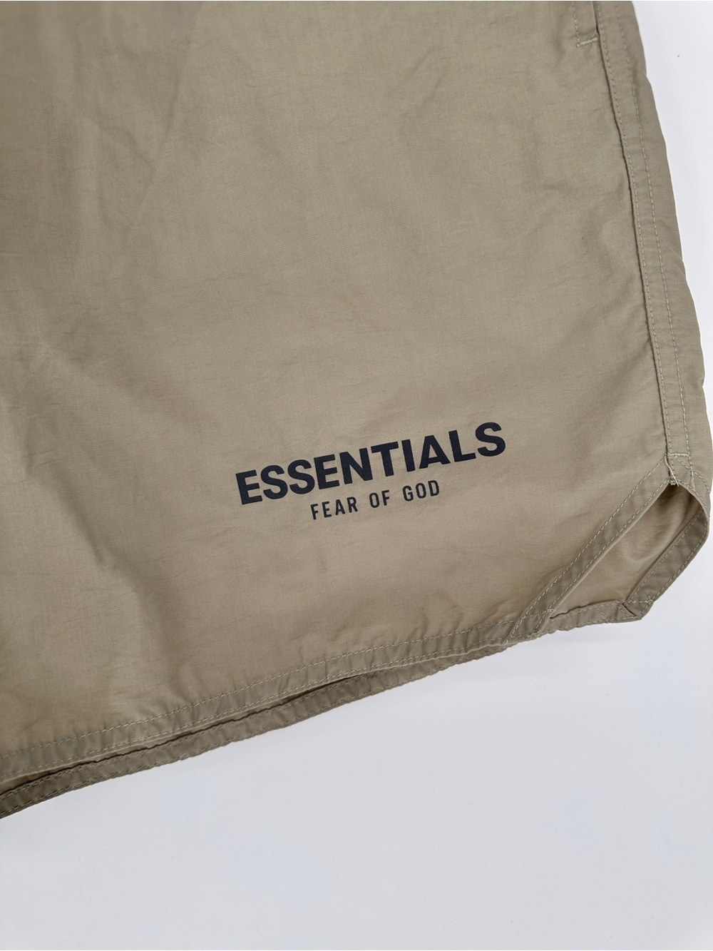 ESSENTIALS Shorts - Picture 4 of 7